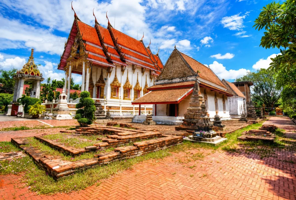 วัดชมภูเวก