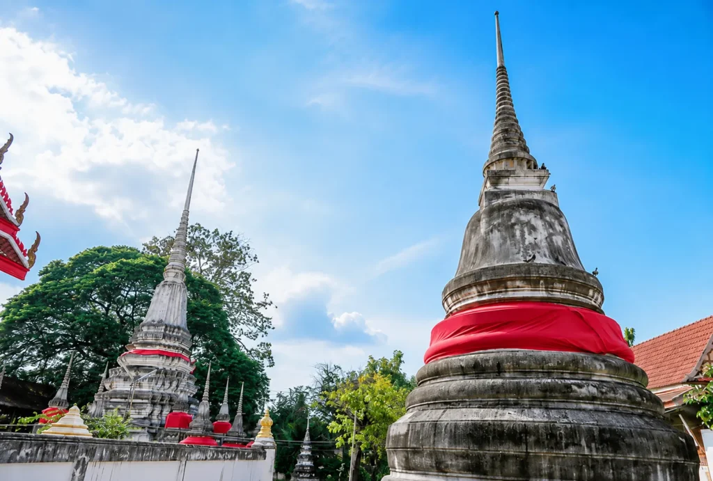 วัดเสาธงทอง