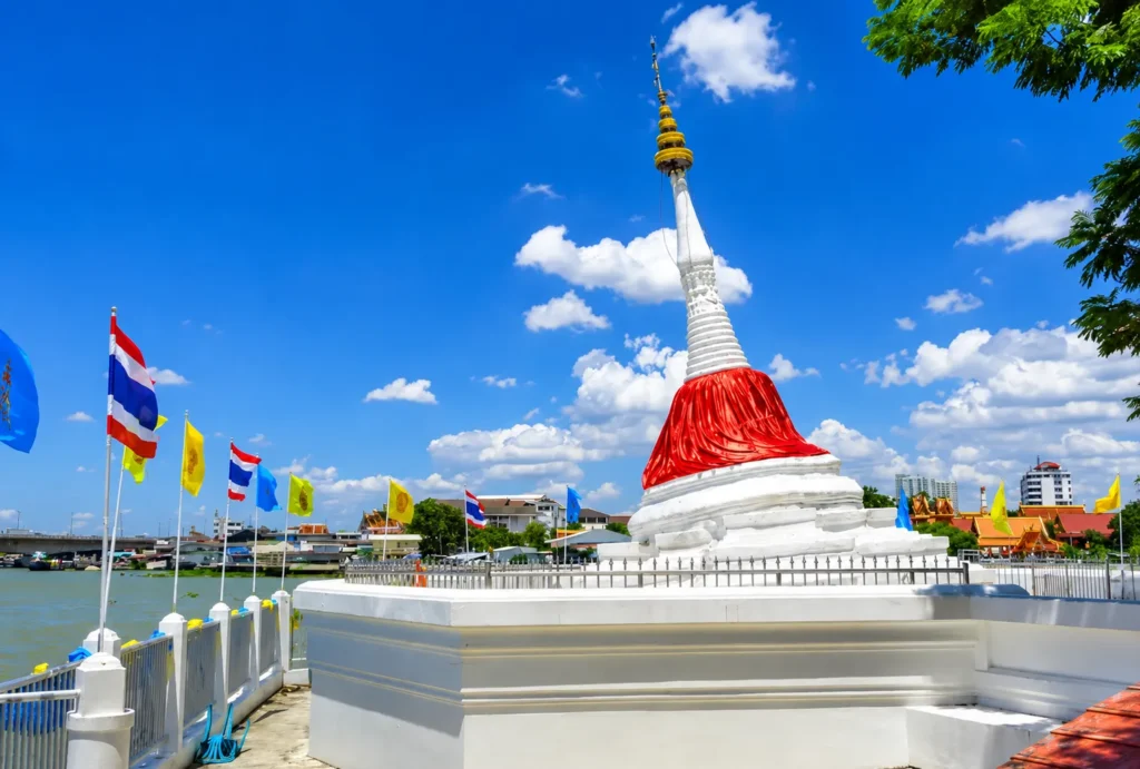 เจดีย์เอียงเกาะเกร็ด